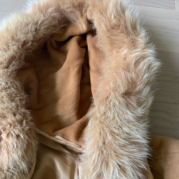 Faux fur coat - Picture 4 of 11